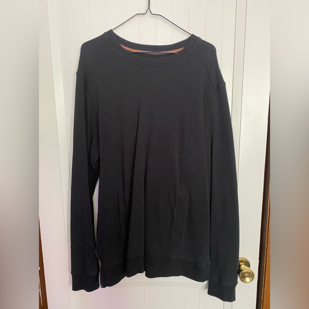 NWOT Black Crewneck - XL Men’s